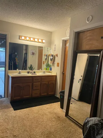 $390,000 | 3804 Thompson Avenue, Selma, CA 93662