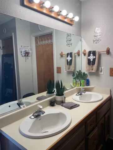 $390,000 | 3804 Thompson Avenue, Selma, CA 93662