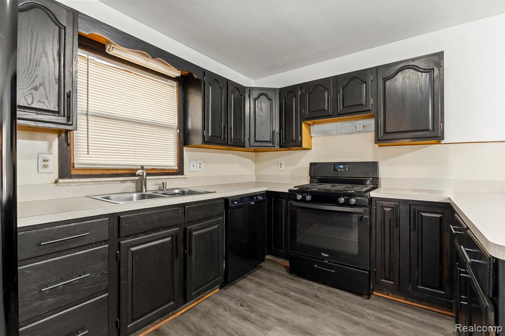 14716 Eureka Road Southgate, MI 48195 - Photo 10 of 42