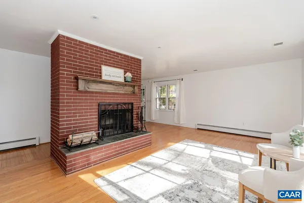 $347,500 | 1408 North Coalter Street, Staunton, VA 24401