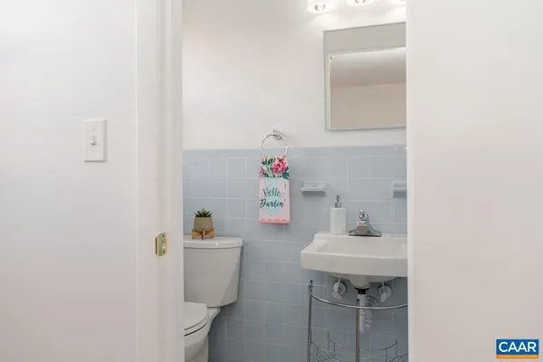$347,500 | 1408 North Coalter Street, Staunton, VA 24401