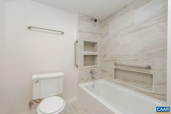 $347,500 | 1408 North Coalter Street, Staunton, VA 24401