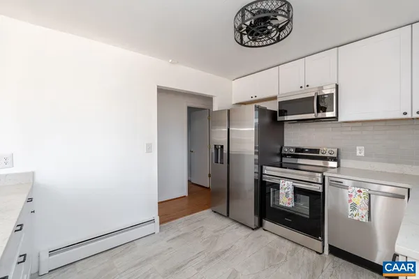 $347,500 | 1408 North Coalter Street, Staunton, VA 24401