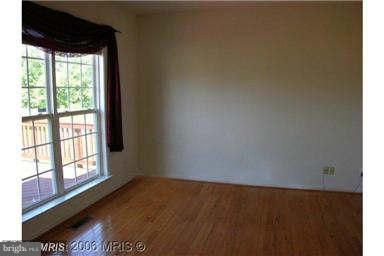 12350 Brown Fox Way Reston, VA 20191 - Photo 6 of 13 Interior (General)