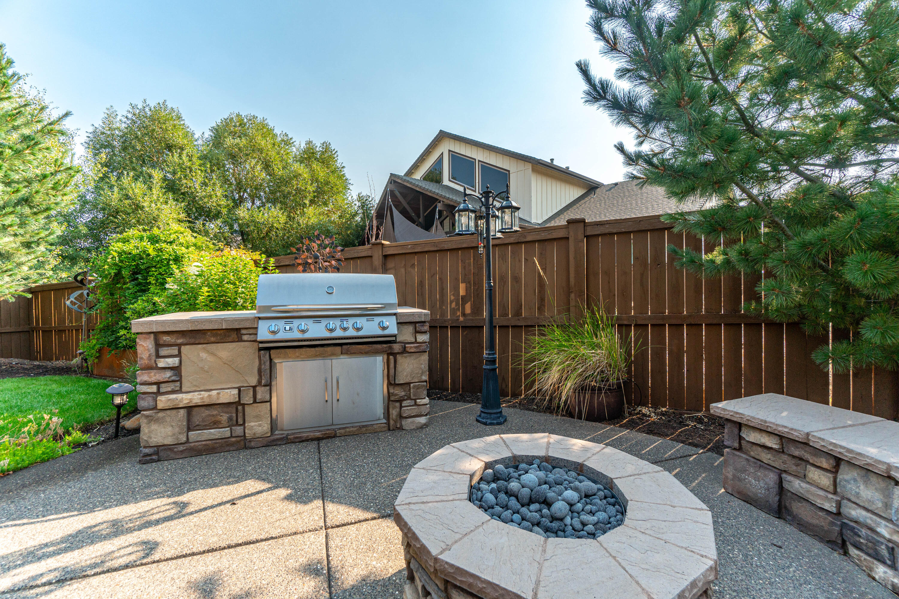 61120 Manhae Loop Bend, OR 97702 - Photo 19 of 57 43-print-Riley Visuals-43