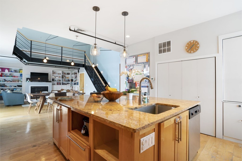 8 Newcomb Street, Unit 5 Boston, MA 02118 - Photo 8 of 30