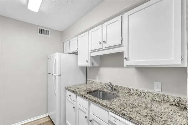 $2,000 | 8109 Skillman Street, Unit 2007, Dallas, TX 75231