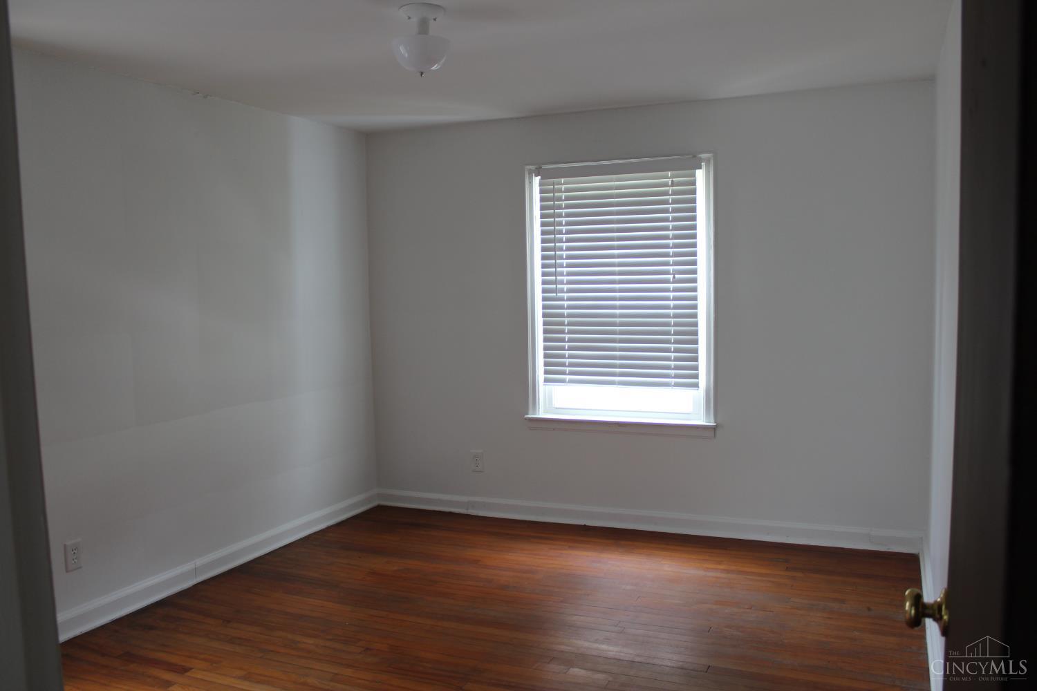 6926 Liberty Fairfield Road Hamilton, OH 45011 - Photo 8 of 21 Gallery Image 8