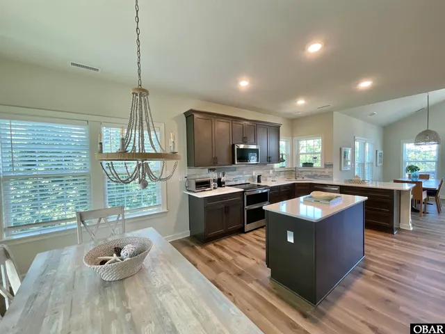 $899,900 | 420 Ridgeview Way, Nags Head, NC 27959