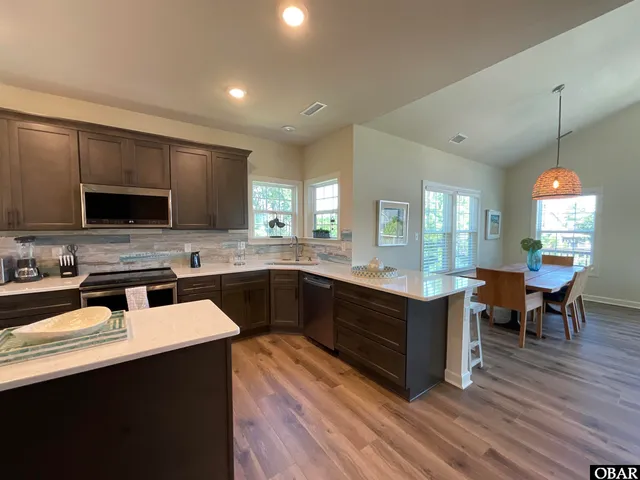 $899,900 | 420 Ridgeview Way, Nags Head, NC 27959