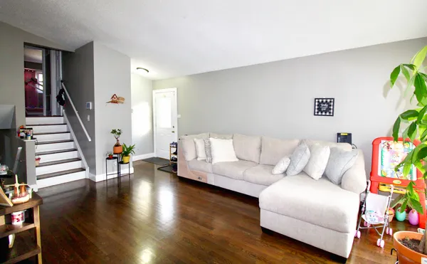$205,000 | 16637 Paulina Street, Markham, IL 60428