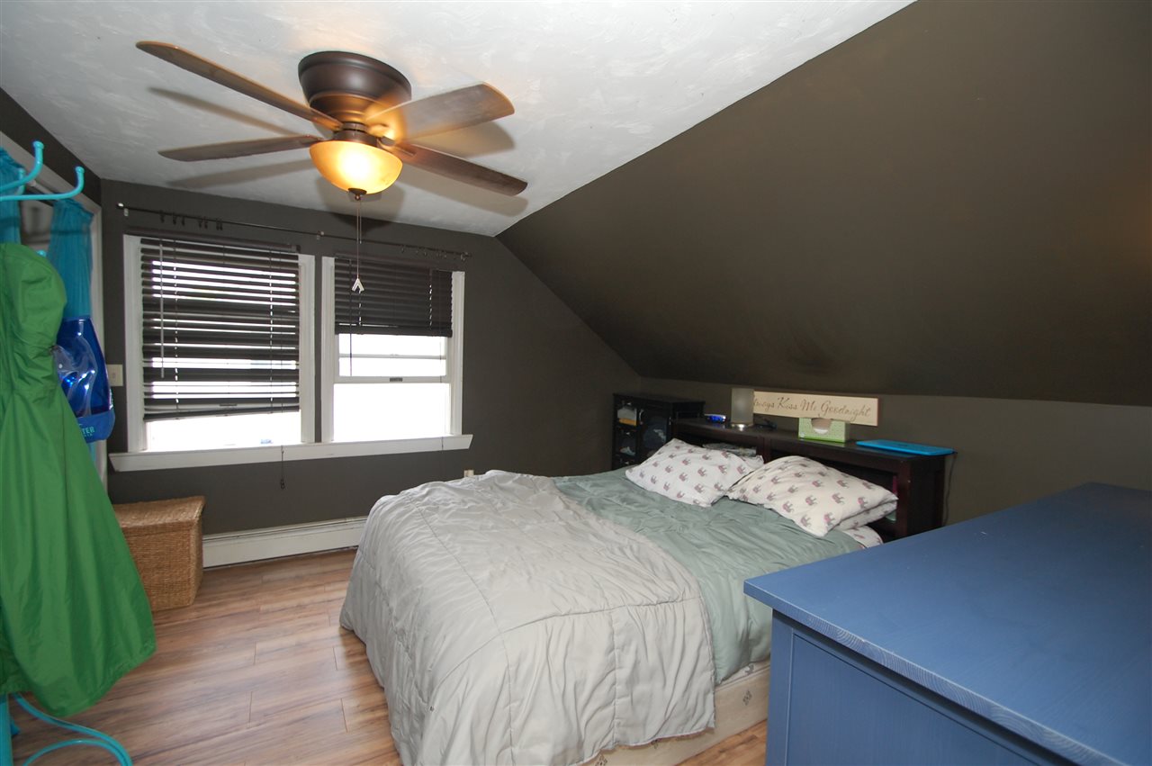 38 Exeter Avenue Manchester, NH 03103 - Photo 7 of 12 Gallery Image 7