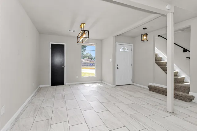 $1,877 | 15225 Woodforest Boulevard, Channelview, TX 77530