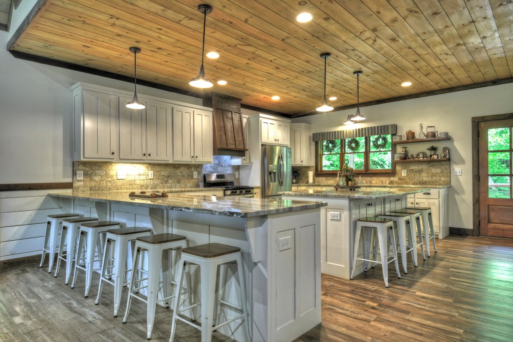 3181 Sugar Creek Road Blue Ridge, GA 30513 - Photo 12 of 71