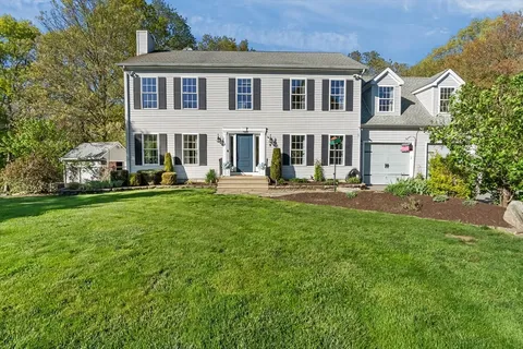 $845,000 | 5 Nottingham Way, Freetown, MA 02702