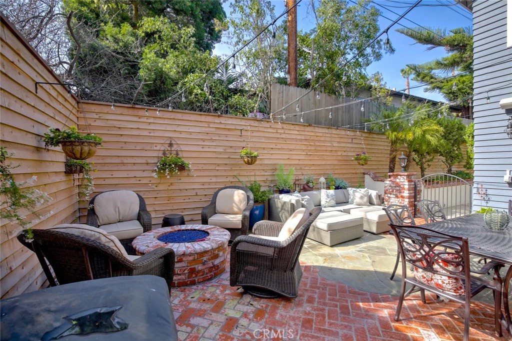 34061 Formosa Dana Point, CA 92629 - Photo 45 of 61 a couple of chairs sitting in a backyard