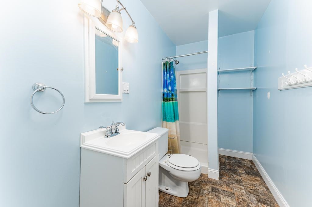 1917 Simpson Avenue Winfield, KS 67156 - Photo 17 of 32