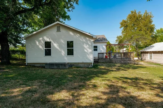 $164,900 | 1917 Simpson Avenue, Winfield, KS 67156