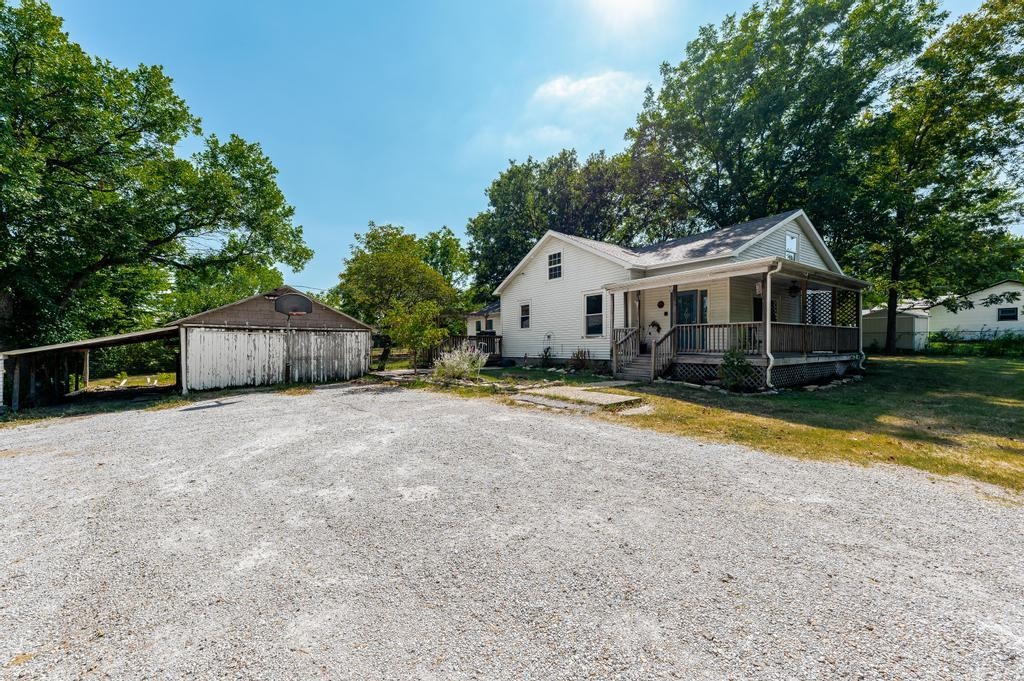 1917 Simpson Avenue Winfield, KS 67156 - Photo 29 of 32