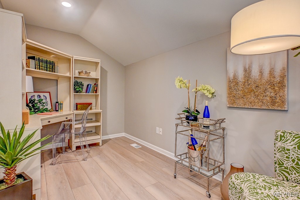 37 B Stonham Way, Unit 602 Amherst, NY 14221 - Photo 6 of 8