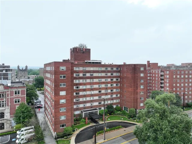 $298,000 | 128 North Craig Street, Unit 815, Pittsburgh, PA 15213