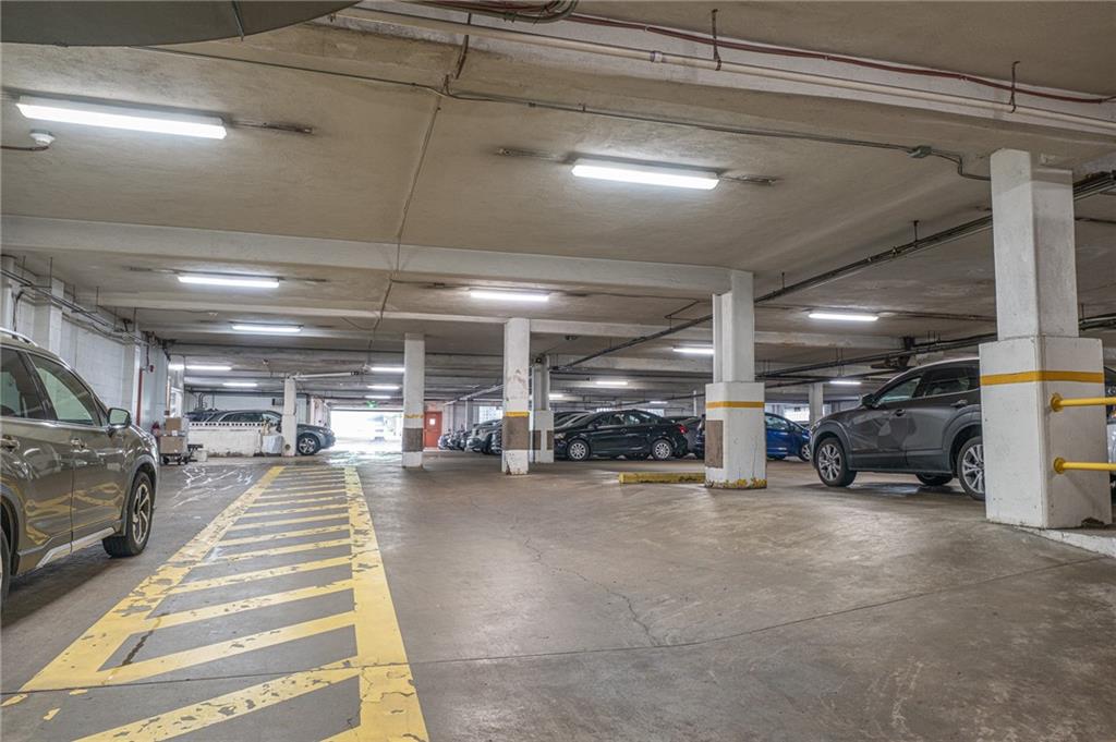 128 North Craig Street, Unit 815 Pittsburgh, PA 15213 - Photo 34 of 35