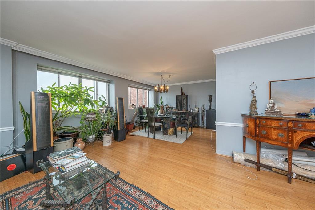 128 North Craig Street, Unit 815 Pittsburgh, PA 15213 - Photo 10 of 35