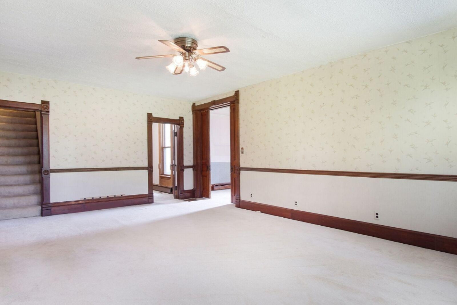 5221 Hartman Road Eau Claire, MI 49111 - Photo 17 of 29 Family room 2