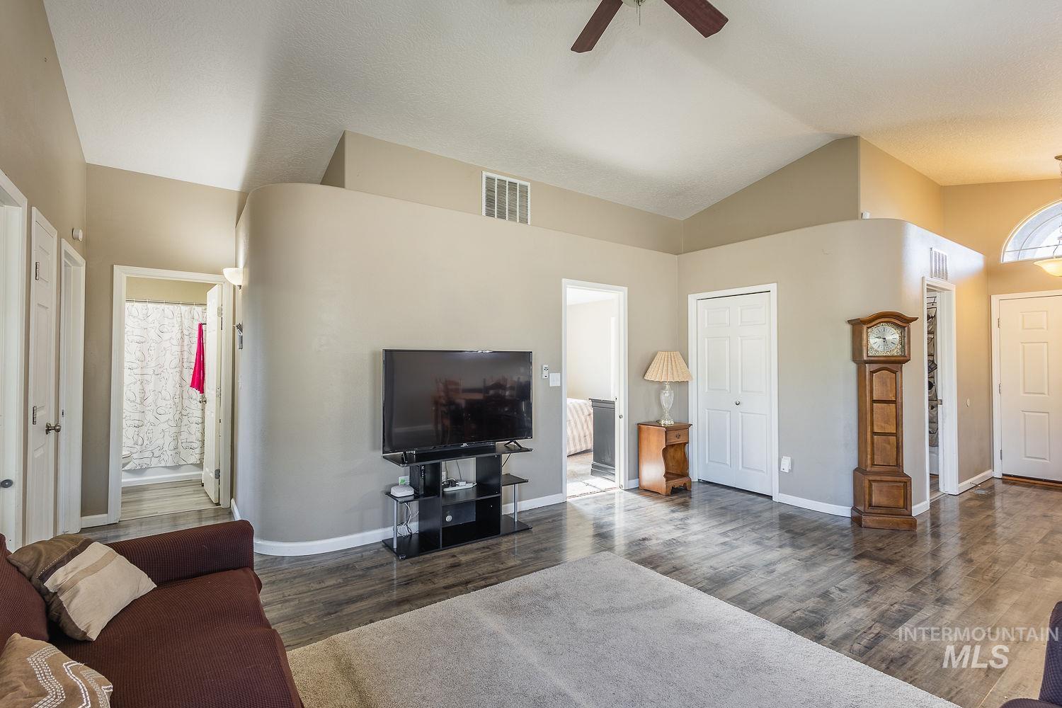 14288 Blue Ridge Street Caldwell, ID 83607 - Photo 7 of 40