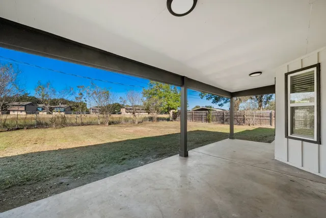 $395,000 | 1313 Redbud Trail, Lockhart, TX 78644