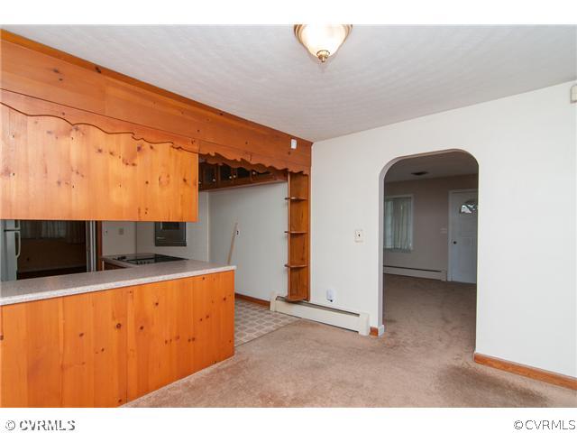 613 Sparrow Road Chesapeake, VA 23325 - Photo 7 of 24 Kitchen