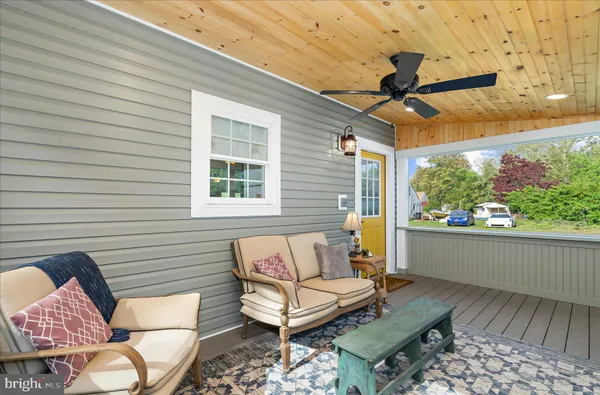 $415,000 | 8 Anglewood Avenue, Earleville, MD 21919