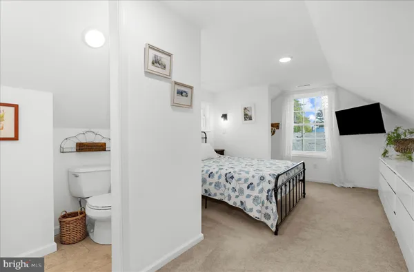 $415,000 | 8 Anglewood Avenue, Earleville, MD 21919
