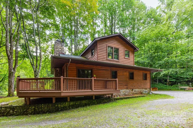$425,000 | 107 Cabin Fever Trail, Maggie Valley, NC 28751