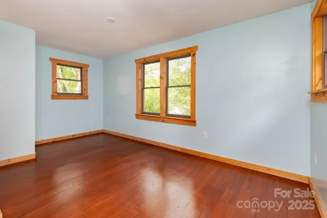 $425,000 | 107 Cabin Fever Trail, Maggie Valley, NC 28751