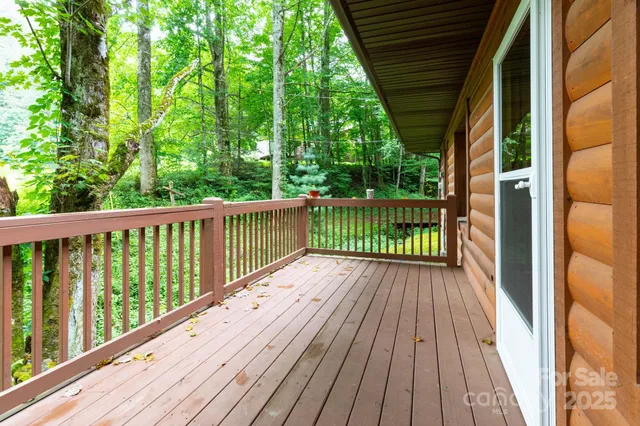 $425,000 | 107 Cabin Fever Trail, Maggie Valley, NC 28751