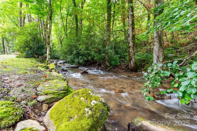 $425,000 | 107 Cabin Fever Trail, Maggie Valley, NC 28751