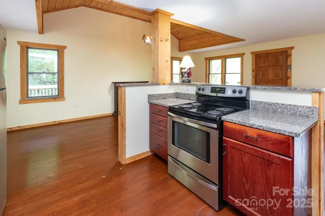 $425,000 | 107 Cabin Fever Trail, Maggie Valley, NC 28751