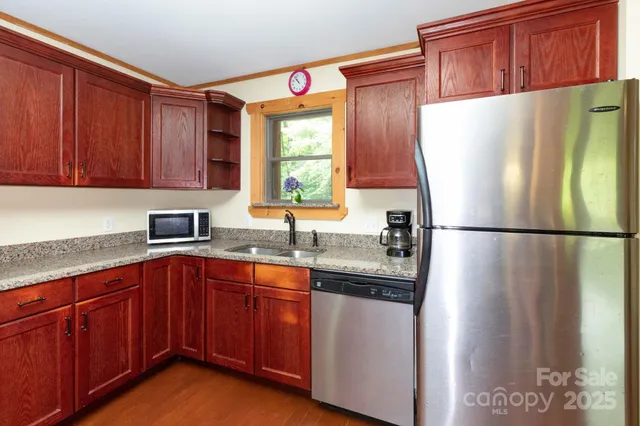 $425,000 | 107 Cabin Fever Trail, Maggie Valley, NC 28751