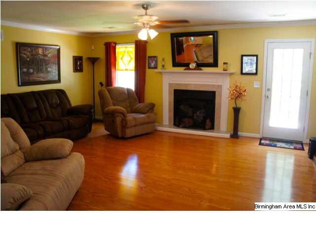 276 Foxley Road Anniston, AL 36205 - Photo 3 of 26