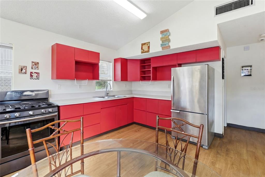 11004 Martha Avenue Port Richey, FL 34668 - Photo 5 of 33