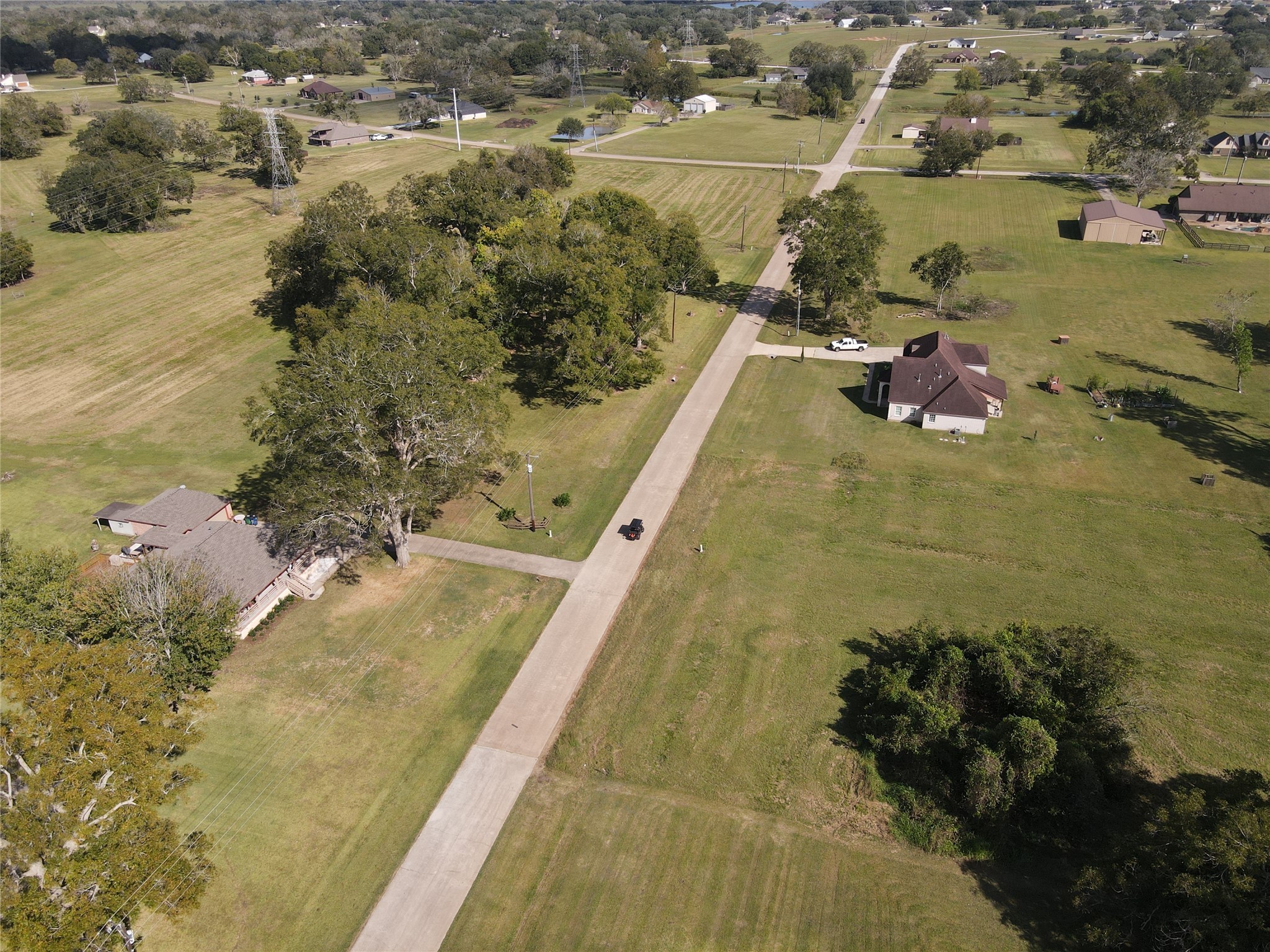 381 Pony Trail Angleton, TX 77515 - Photo 3 of 3