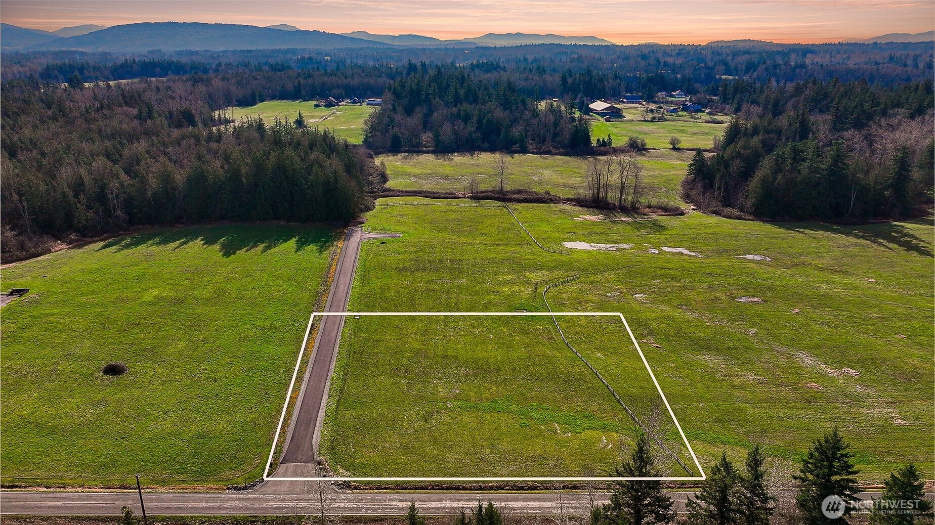 1375 Ten Mile Road Everson, WA 98247 - Photo 1 of 13