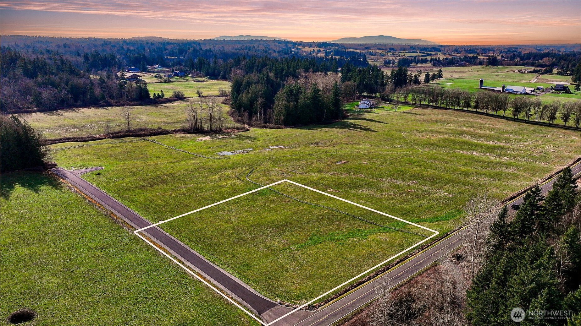 1375 Ten Mile Road Everson, WA 98247 - Photo 2 of 13