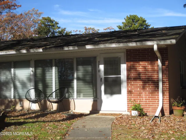 $1,585 | 469 D Thornbury Court, Lakewood, NJ 08701