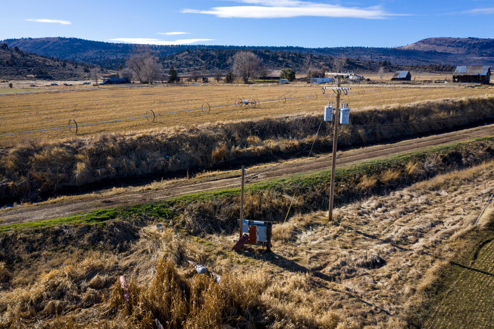 15800 Matney Road Klamath Falls, OR 97603 - Photo 27 of 32 027