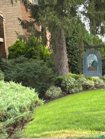 $230,000 | 38 North Main Street, Unit 32, West Hartford, CT 06107