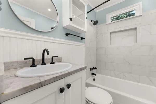 $2,295 | 1315 East Montague Avenue, North Charleston, SC 29405