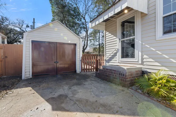 $2,295 | 1315 East Montague Avenue, North Charleston, SC 29405