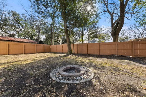 $2,295 | 1315 East Montague Avenue, North Charleston, SC 29405